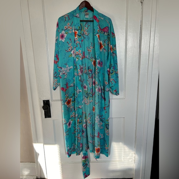 Natori Caterina Robe - Picture 3 of 16